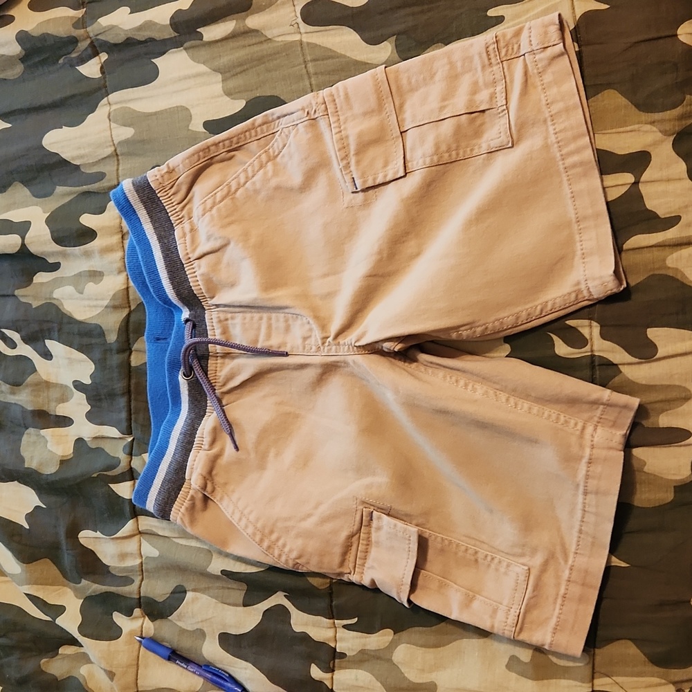 Boy's Cargo Shorts Size 10-12